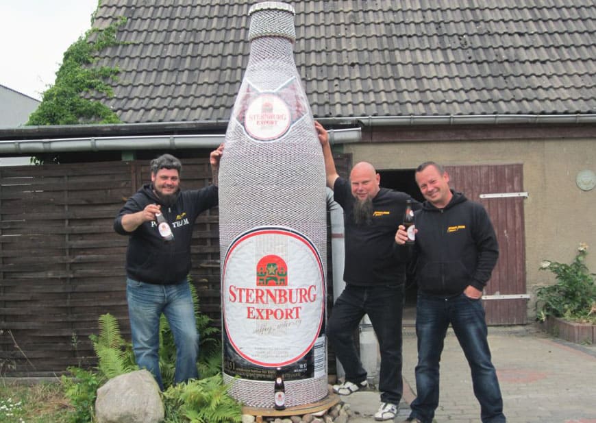 Riesen Bierflasche