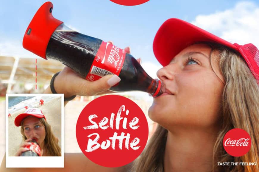 Selfie Bottle von Cola