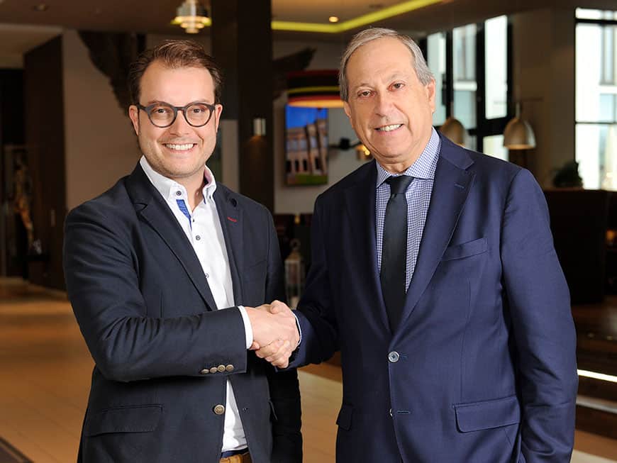 Johannes Bühler, Geschäftsführer HANS IM GLÜCK & Daniel Roger, Managing Director Leonardo Hotels Europe