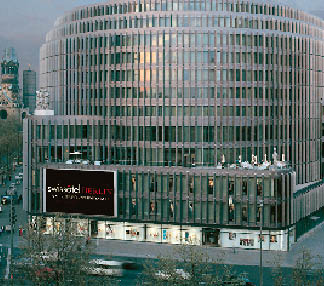 Das Swisshotel in Berlin von Aussen 