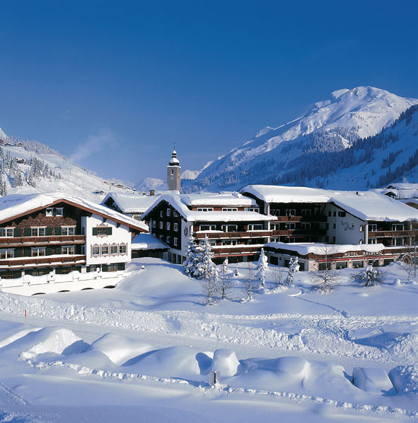 Hotel Arlberg in verschneiter Kulisse 