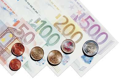 euro scheine und münzen von fünfzig bis fünfhunderteuro 