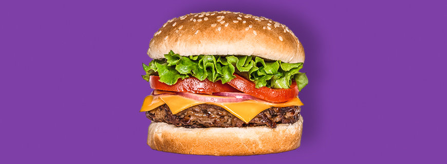 Momofuku Nishi bietet den blutenden Burger von Impossible Food auf der Karte an: Optisch kaum von einem „echten“ zu unterscheiden. Damit sind die Produkte von Food-Start-ups offiziell in der Branchen-Gegenwart angekommen und nicht mehr nur reine Zukunftsmusik.