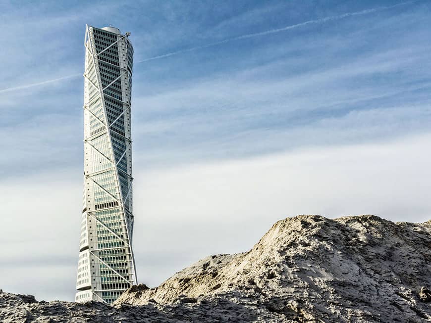 Turning Torso: Mit einer Höhe von 190 Metern und 54 Etagen ist das Gebäude der höchste Wolkenkratzer Skandinaviens